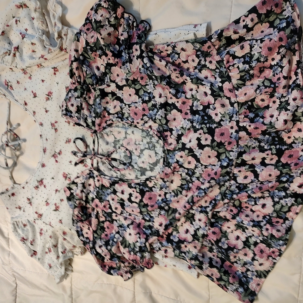 Floral Puff Sleeve Tops